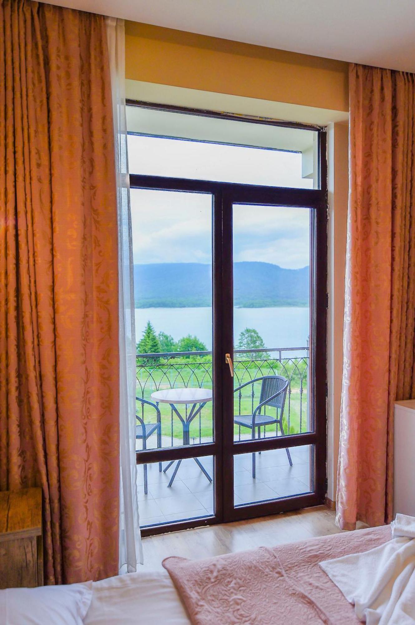 Hotel Shaori Nikortsminda Bagian luar foto