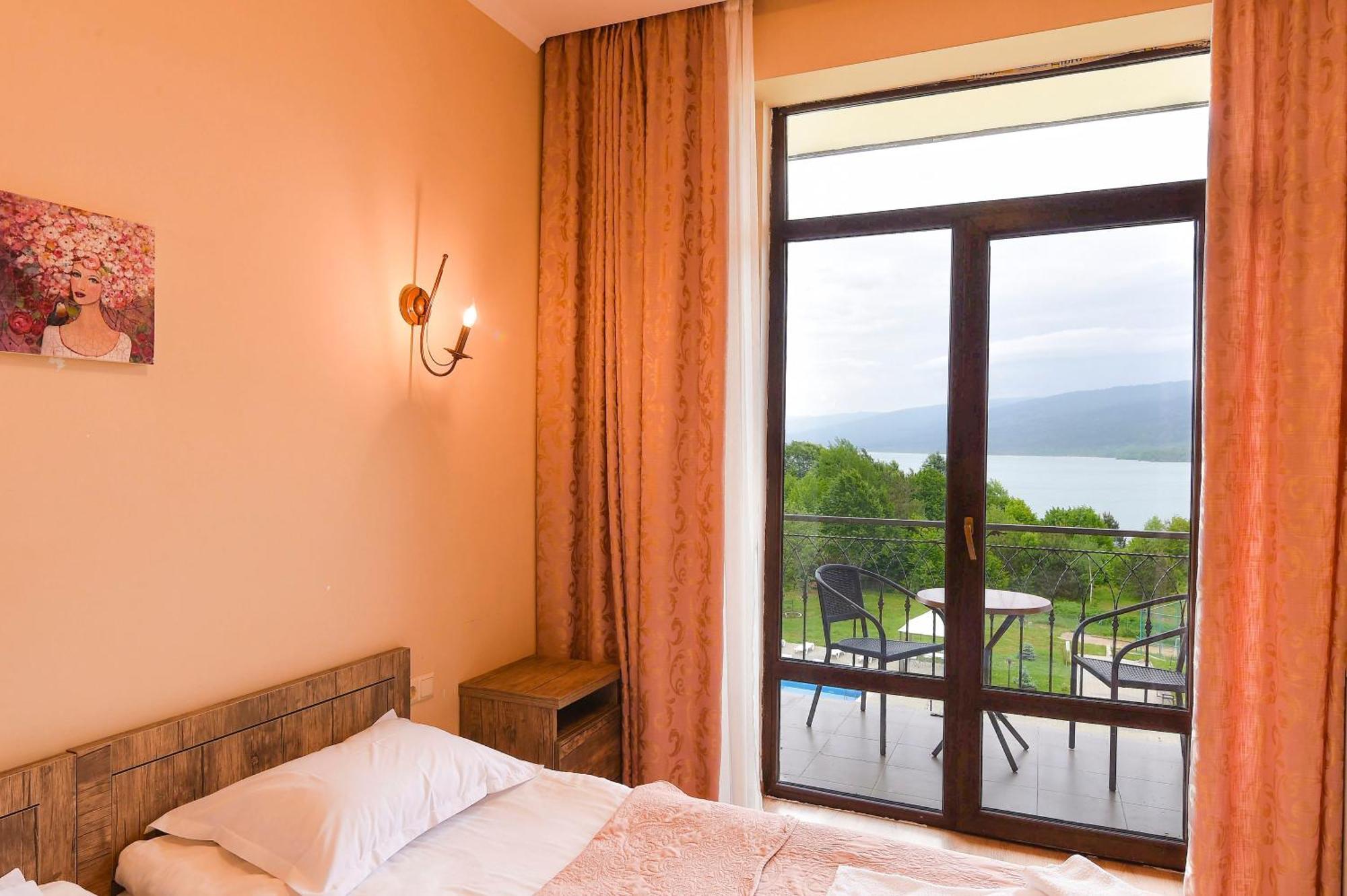 Hotel Shaori Nikortsminda Bagian luar foto